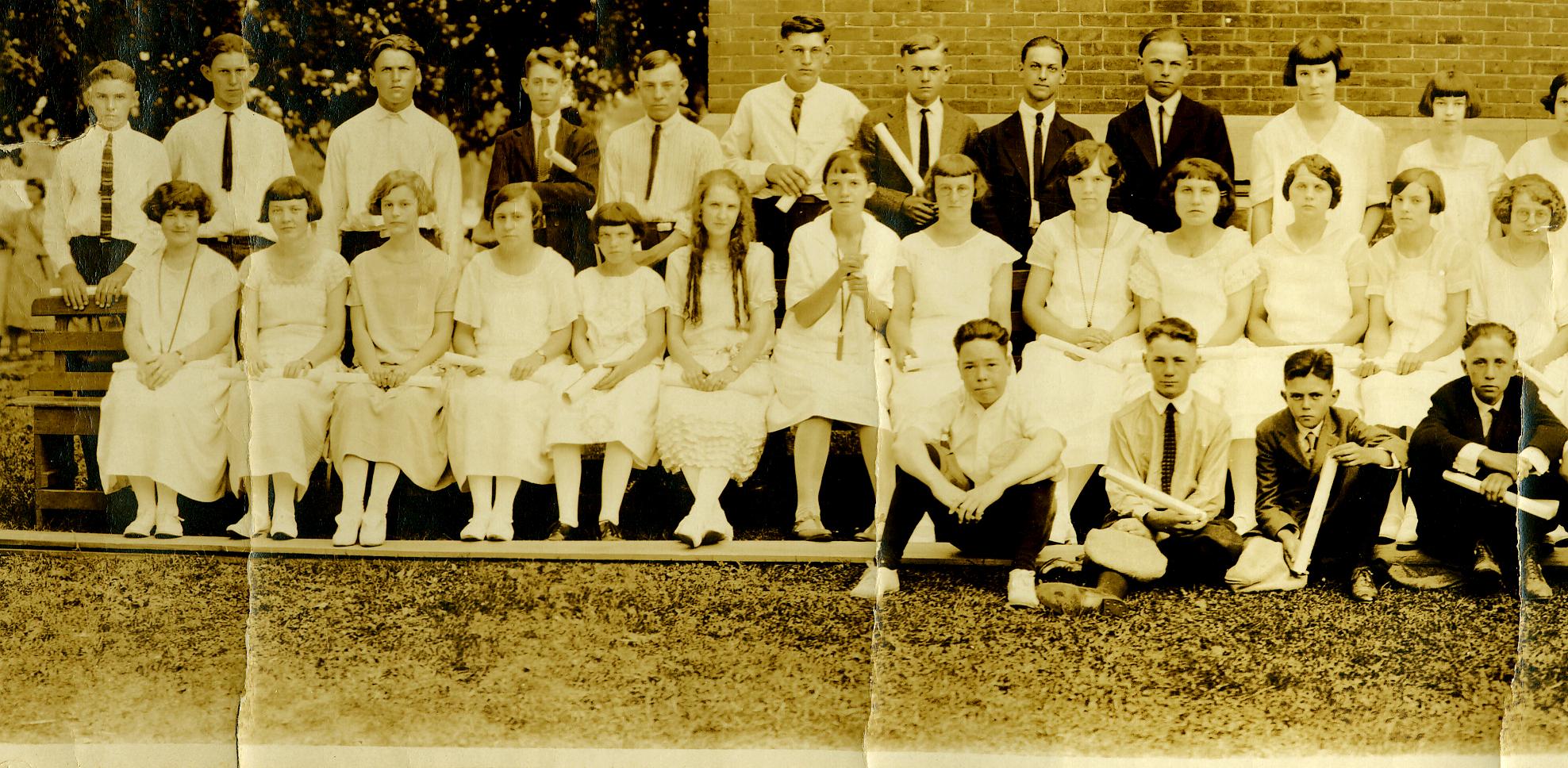 1924 Graduates Photo